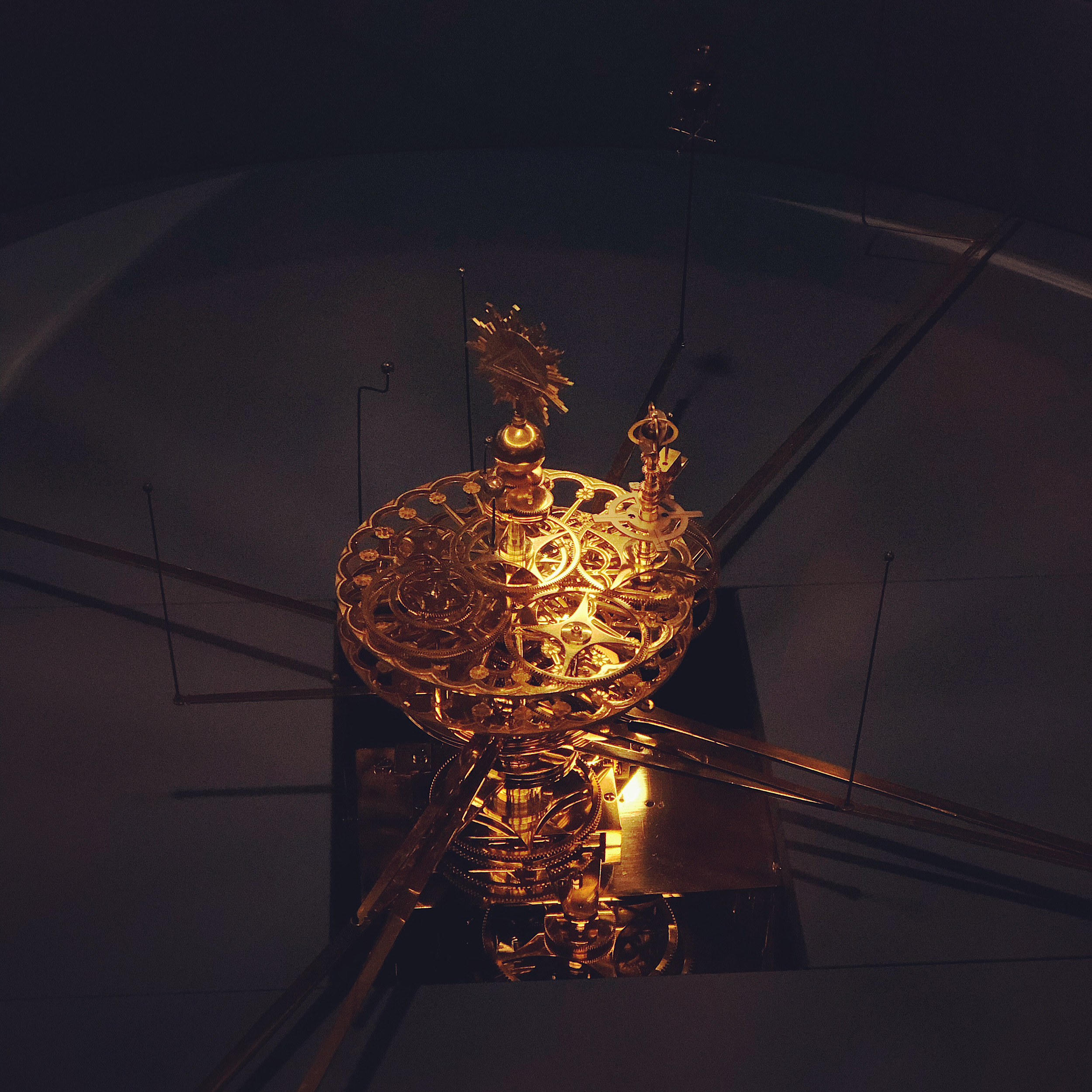 The clockwork of the solar system